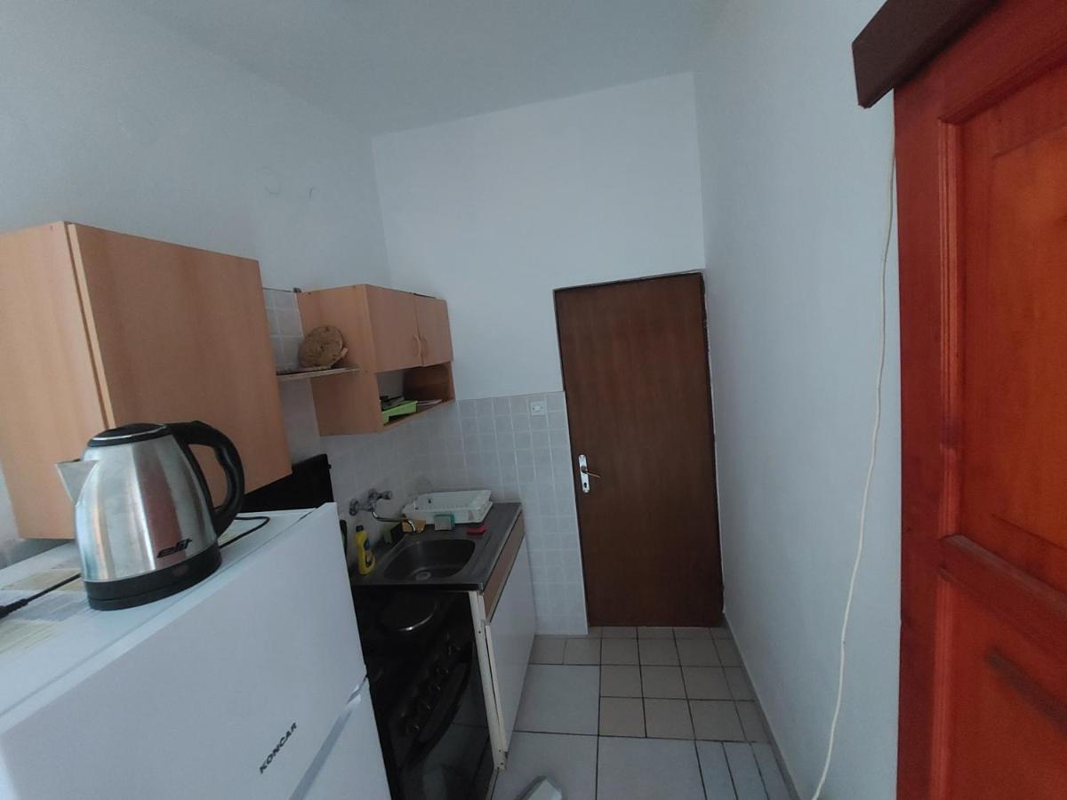 Studio Apartment Iva - 50 M From The Sea-Balcony Pag Town Exteriér fotografie